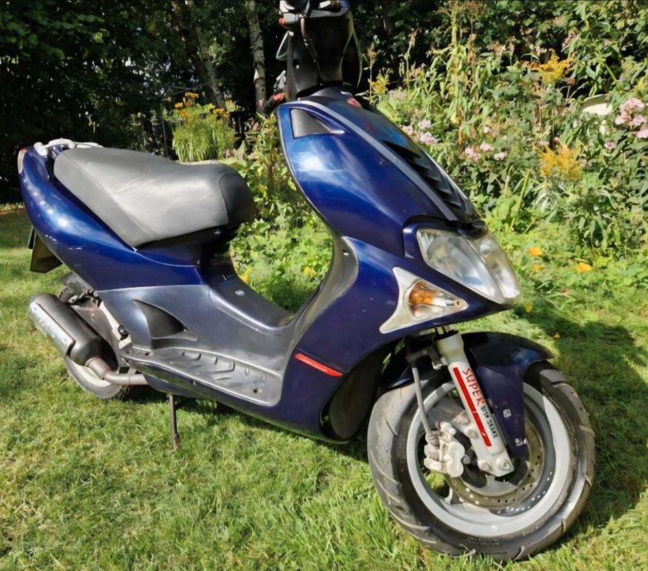 Kymco Super 9 LC 50cc 2 takt te koop