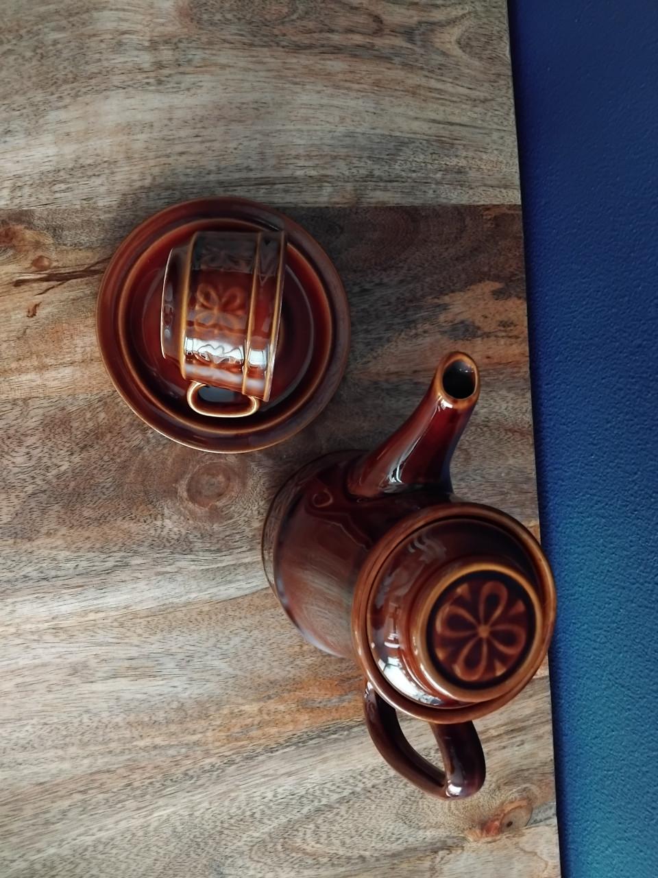 Vintage Theepot + Kop en schotel Colditz