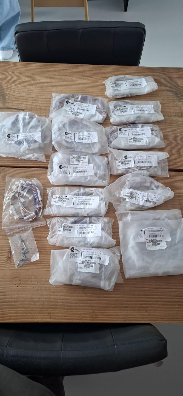 ClayPaky Alpha Spot 575 HPE 2 X 1 defect+ reserve onderdelen.