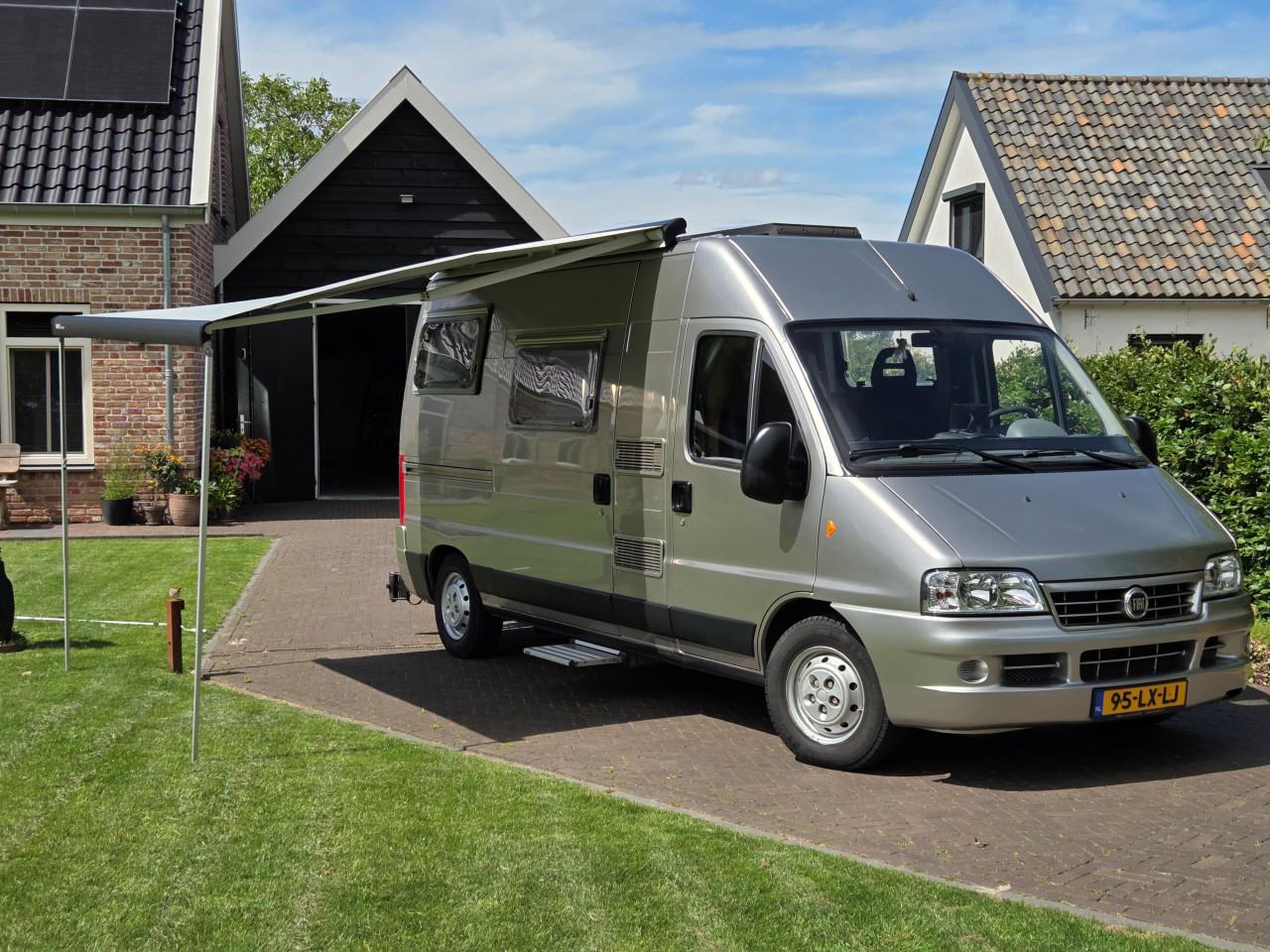 Buscamper Fiat Ducato Adria Twin uit 2003 134.000 km