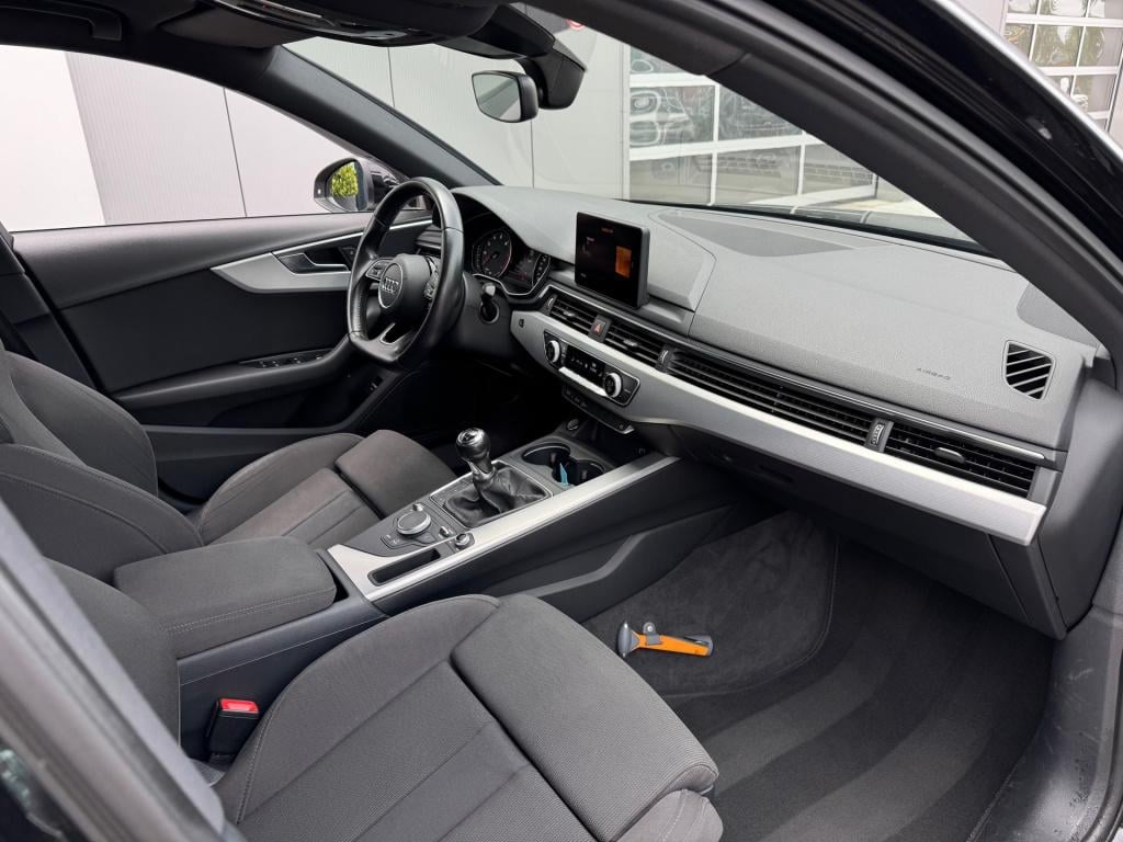Audi A4 limousine 1.4 tfsi sport pro line * carplay * 18 inch * nap