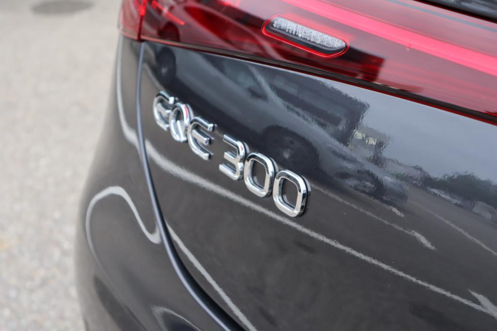 Mercedes-Benz Eqe 300 amg line 89 kwh i panoramadak i burmester i distronic