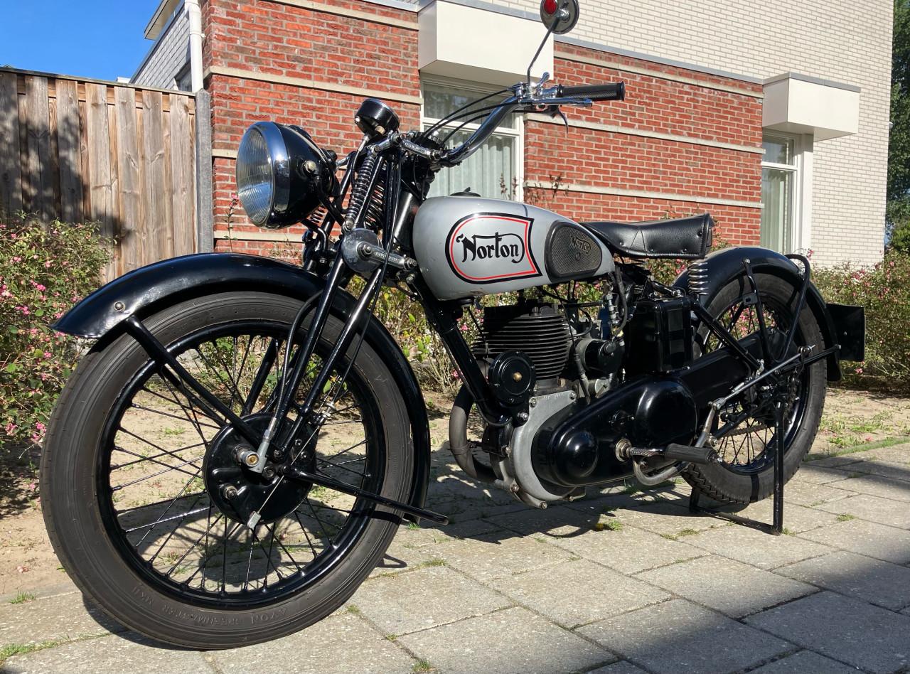 Norton 16H uit 1943