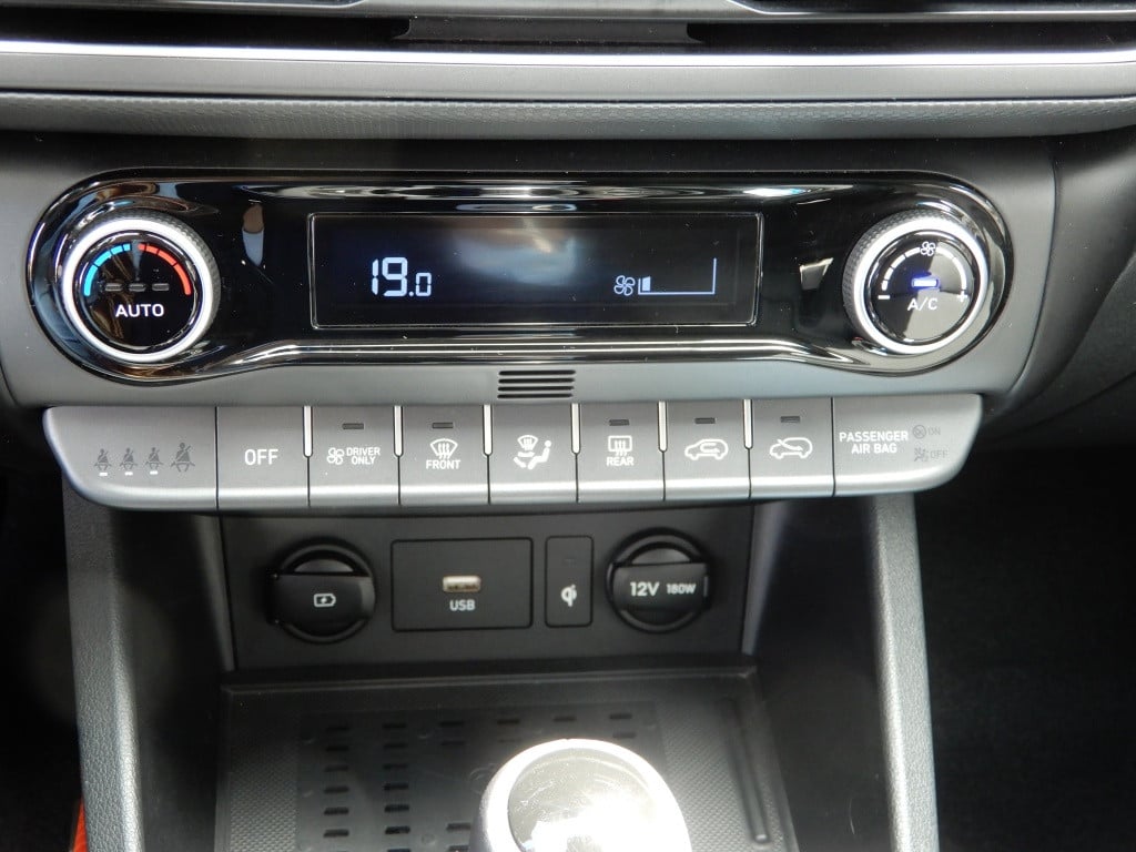 Hyundai Kona 1.6 gdi hev premium | 1e eig. | nl auto |