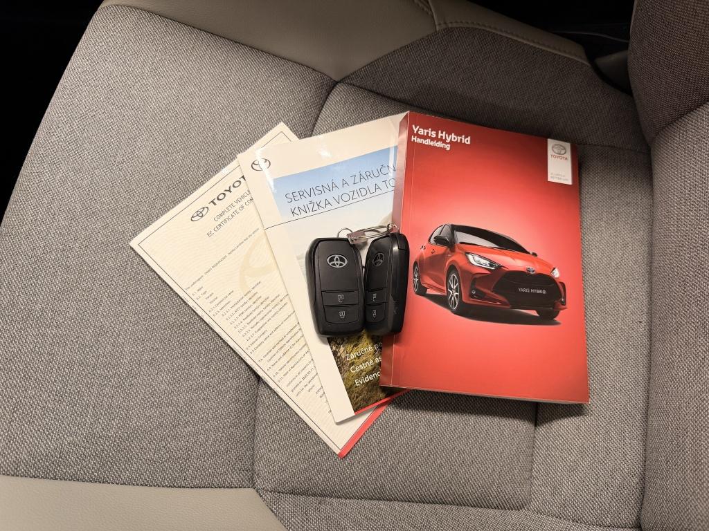Toyota Yaris 1.5 hybrid executive| jbl| hud| ada.cruise| stoel+stuur.verw