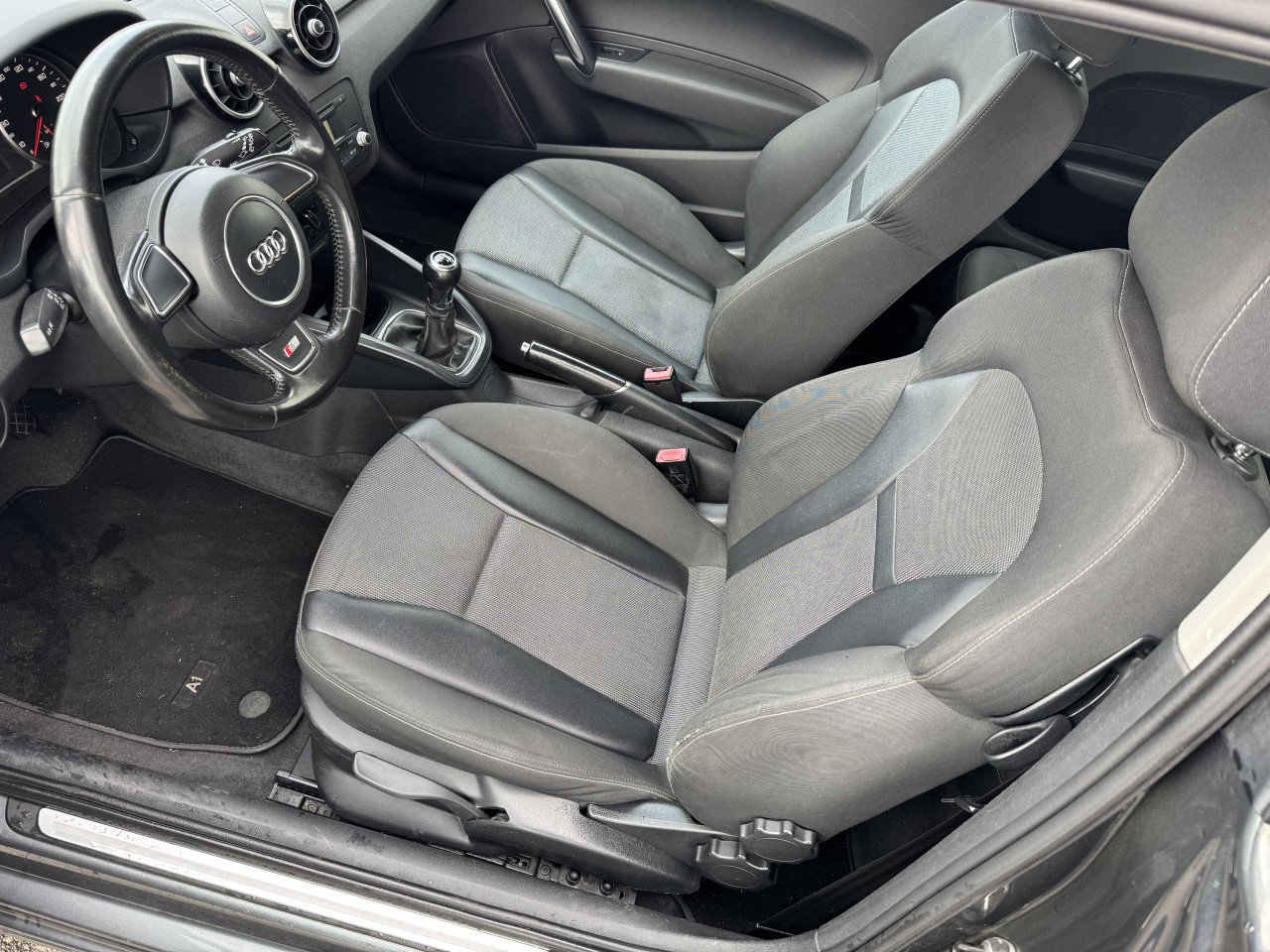 Audi A1 1.2TFSI S-Line AIRCO ! ! !