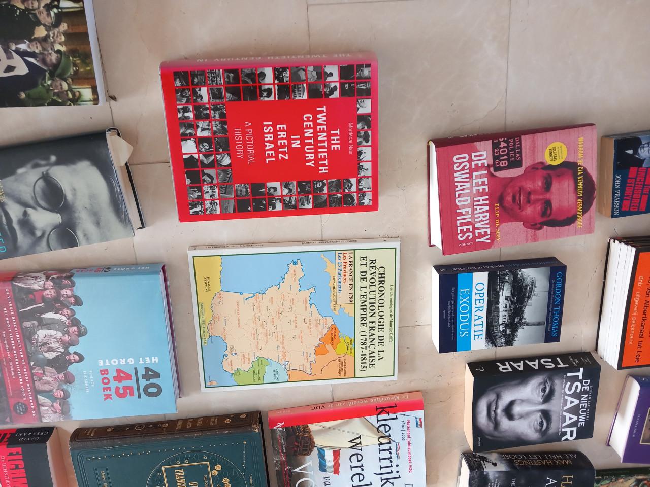 Partij boeken oa 2e wereldoorlog