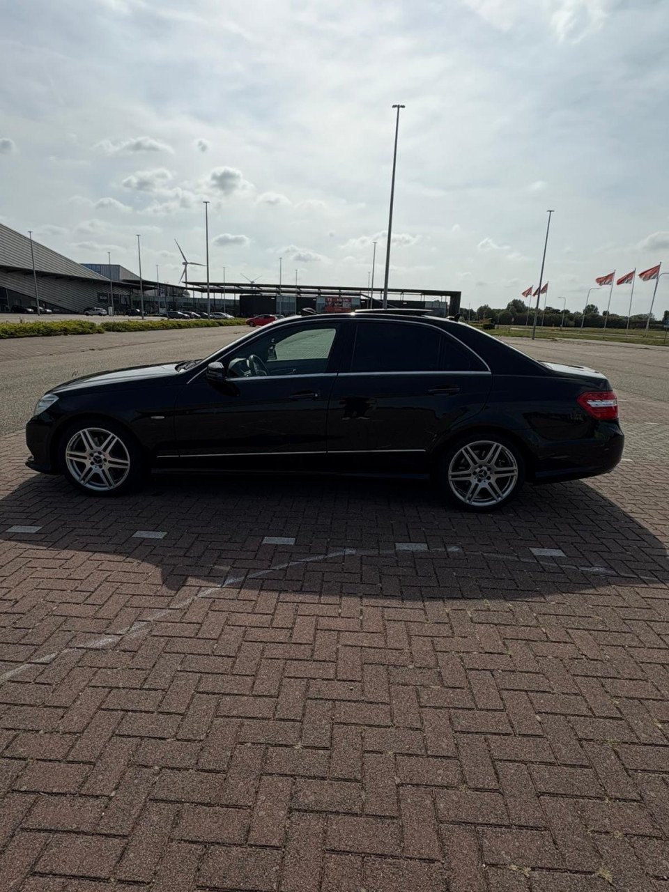 Mercedes-Benz E-klasse 3.5 E350CGI Sedan AUT 2011Zwart