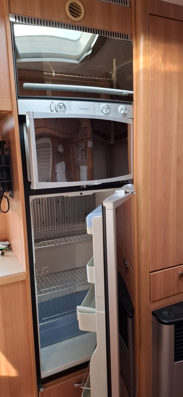 Eriba Nova HN545 bj 2011 airco mover EP levelsysteem, vloerverwarming