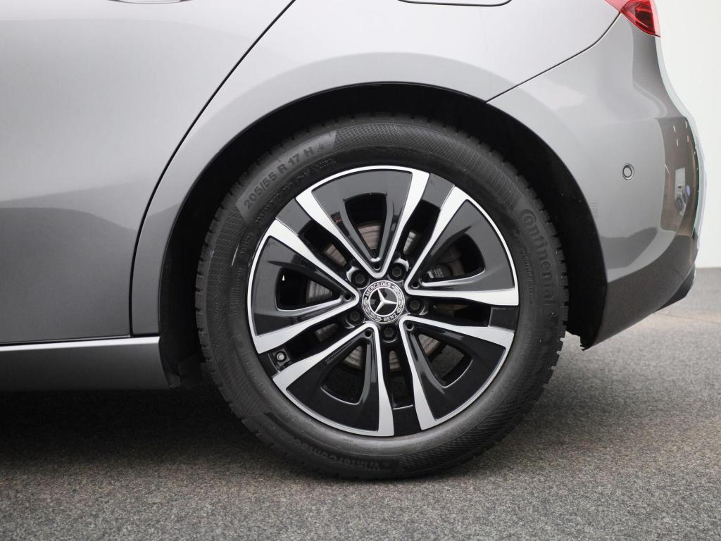 Mercedes-Benz A-Klasse 180 business line | automaat | panorama dak | leder 