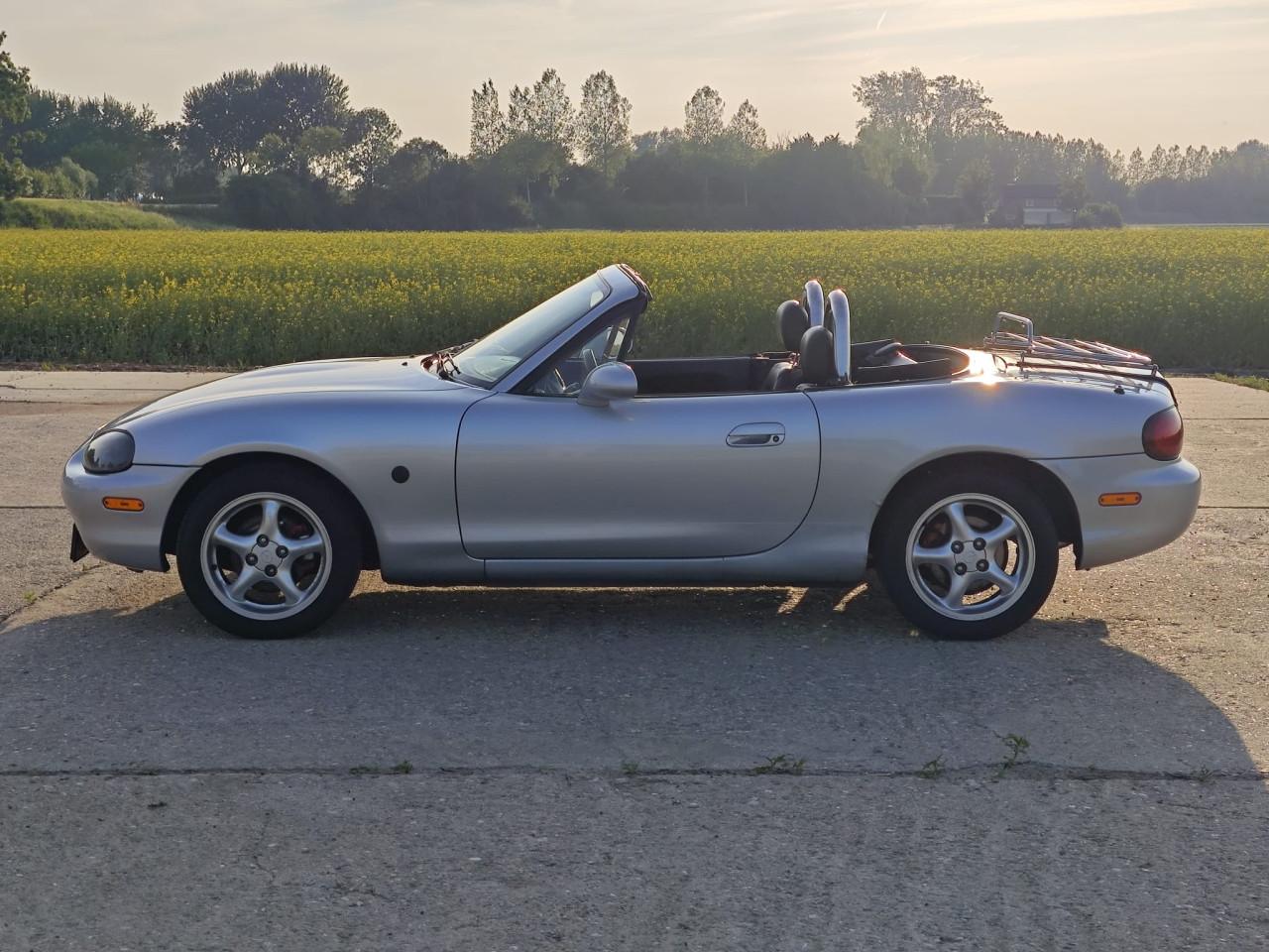 Mazda MX-5 1.6i 1999