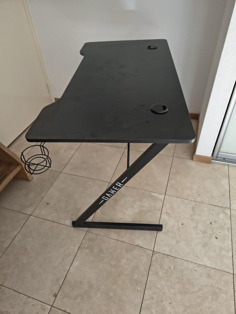 (gaming) bureau bijna gratis