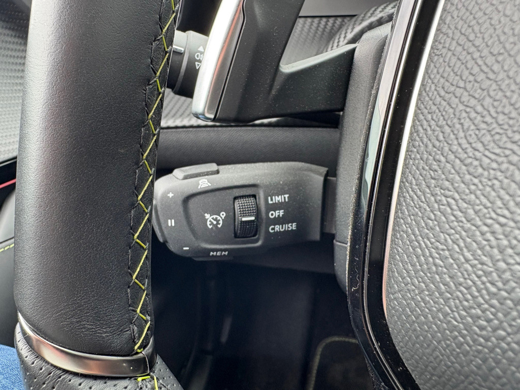 Peugeot 208 1.2 puretech gt pack