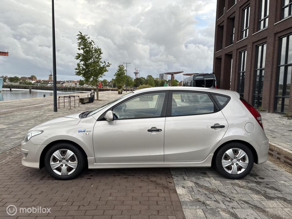 Hyundai i30, 1.4i i-Motion Business km168.562 Airco 5Deurs BJ2011