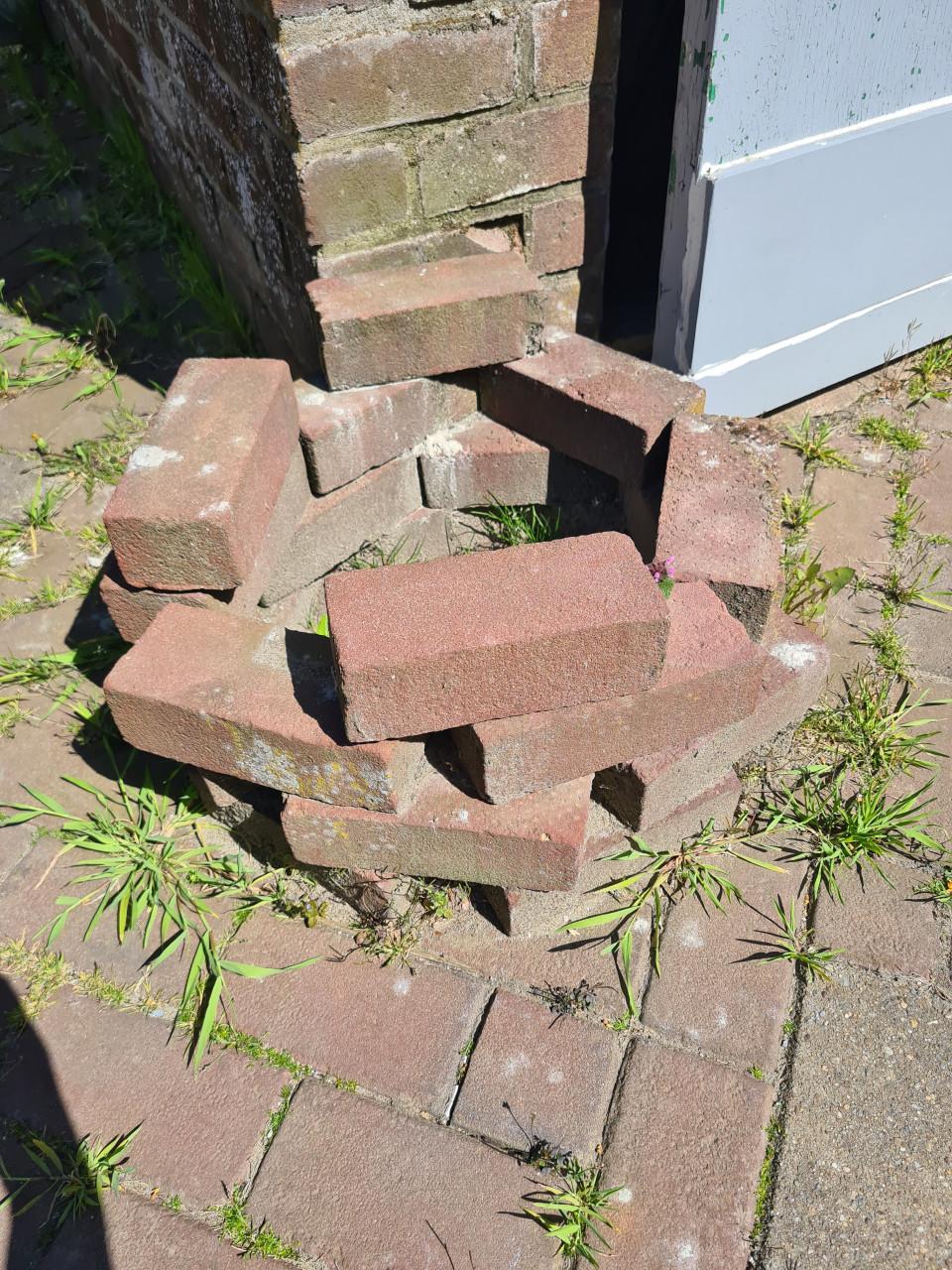 Gratis bakstenen (25 stuks)