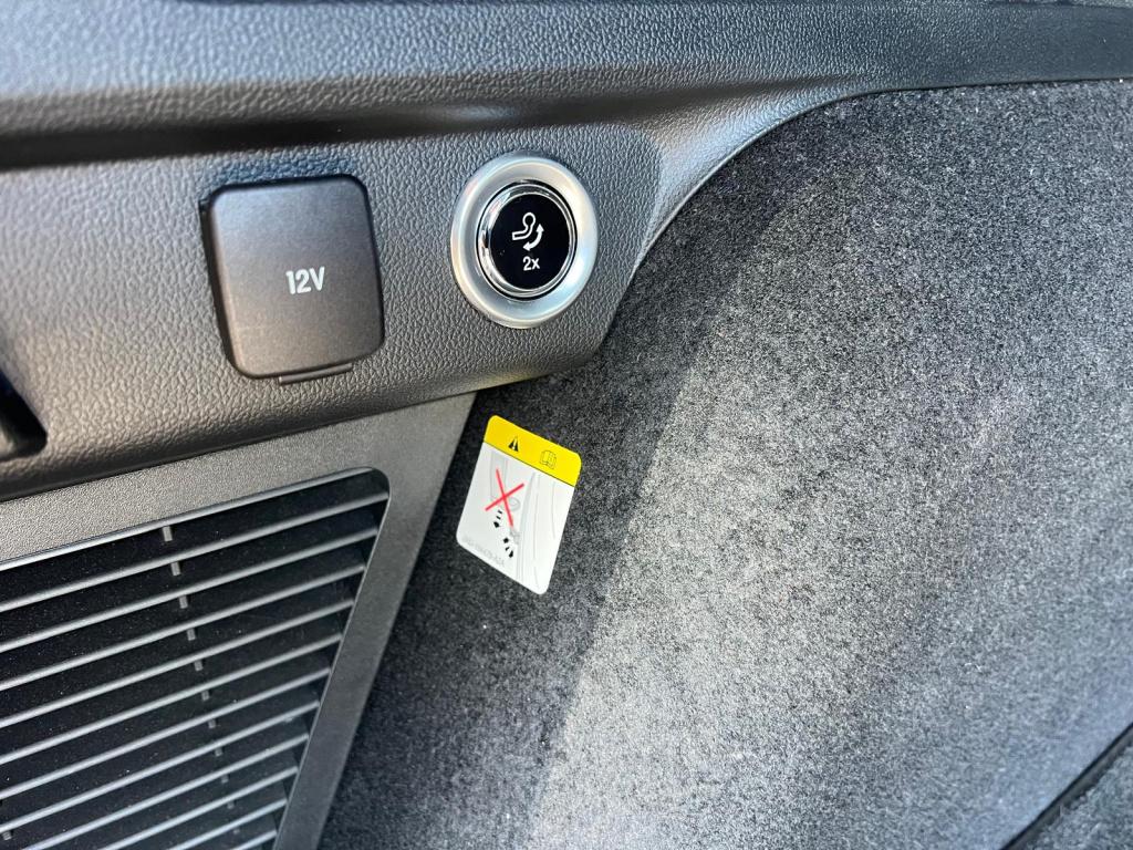 Ford Kuga 2.5 phev e-cvt 225pk st-line x ,20inch velgen panodak , trekhaak 