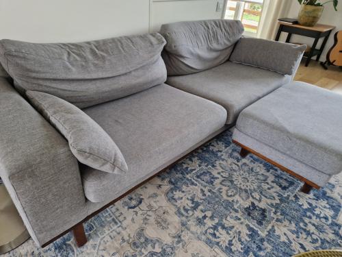 Bankstel (grijs) + loveseat + hocker