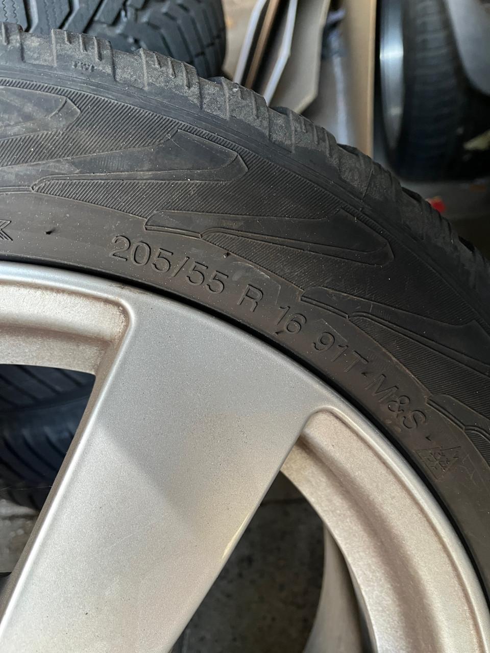 Winterbanden op bmw velgen