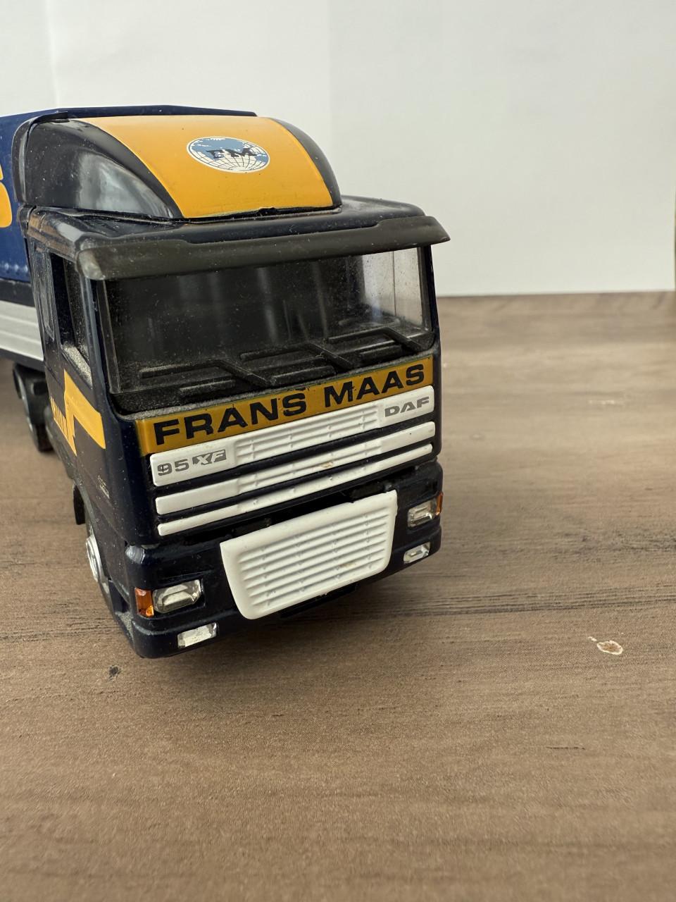 Daf 95xf Frans Maas Lion Car 3 assige huiftrailer