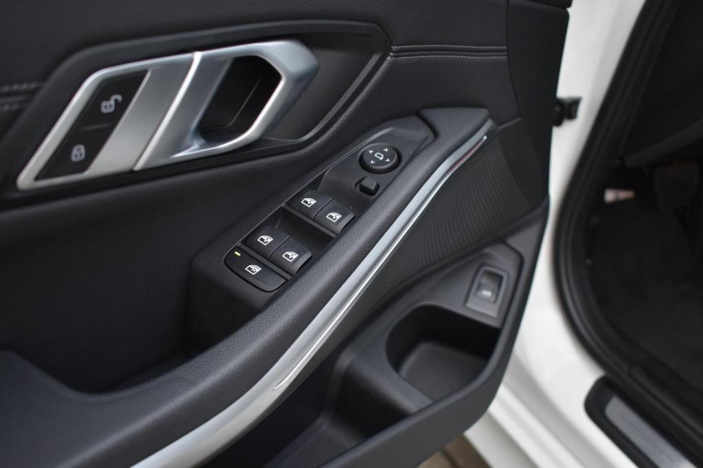 BMW 3-serie touring 3 serie high executive sport line | trekhaak | apple ca