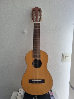 Yamaha Guitalele GL1