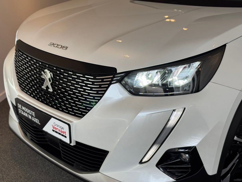 Peugeot 2008 1.2 puretech allure pack
