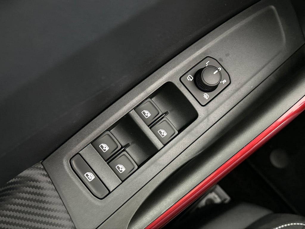 Skoda Fabia 1.0 tsi monte carlo navigatie - 17 inch lm