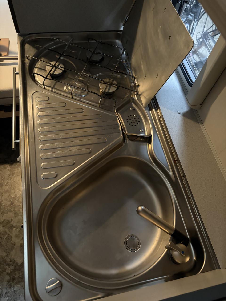 Mooie lichte Kip sunline ks 41 caravan met mover