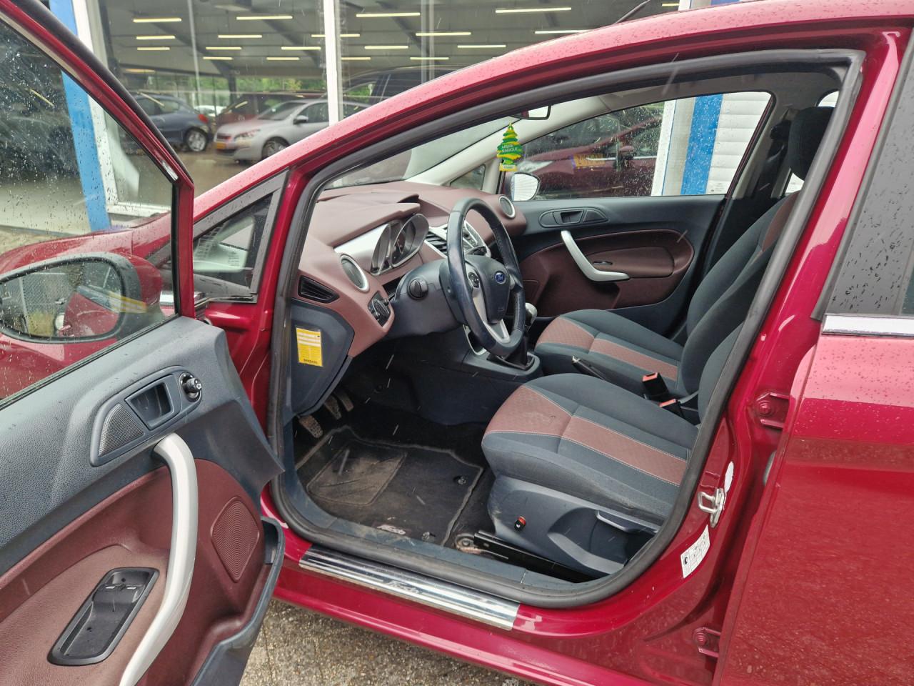 Ford Fiesta 1.6 Ghia