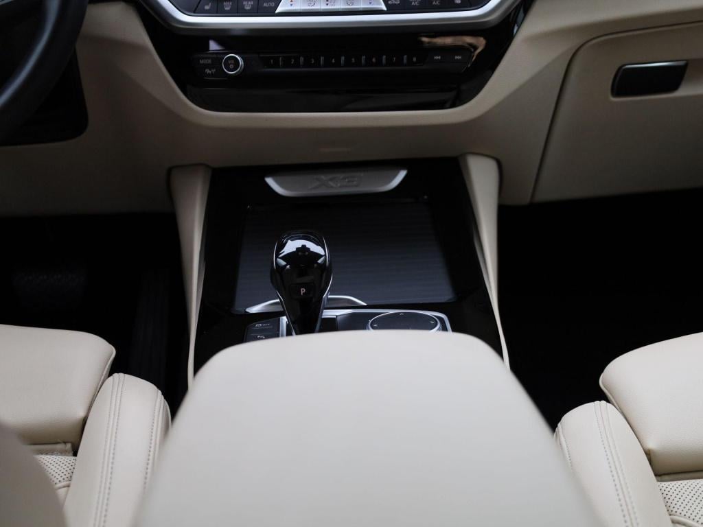 BMW X3 xdrive30e (135 kw) | automaat | stoel verwarming | virtual cockpoit 