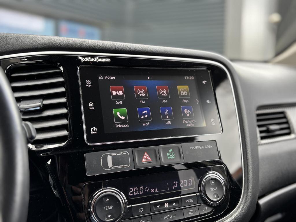 Mitsubishi Outlander 2.0 connect pro