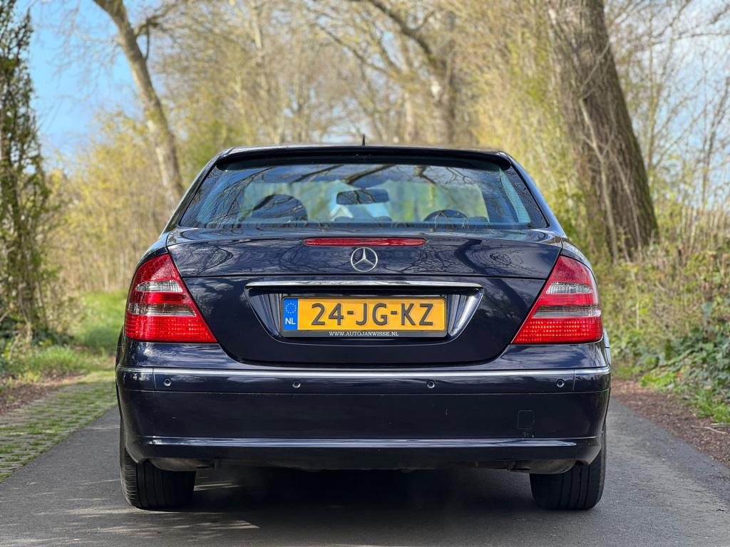 Mercedes-Benz E-Klasse 240 avantgarde