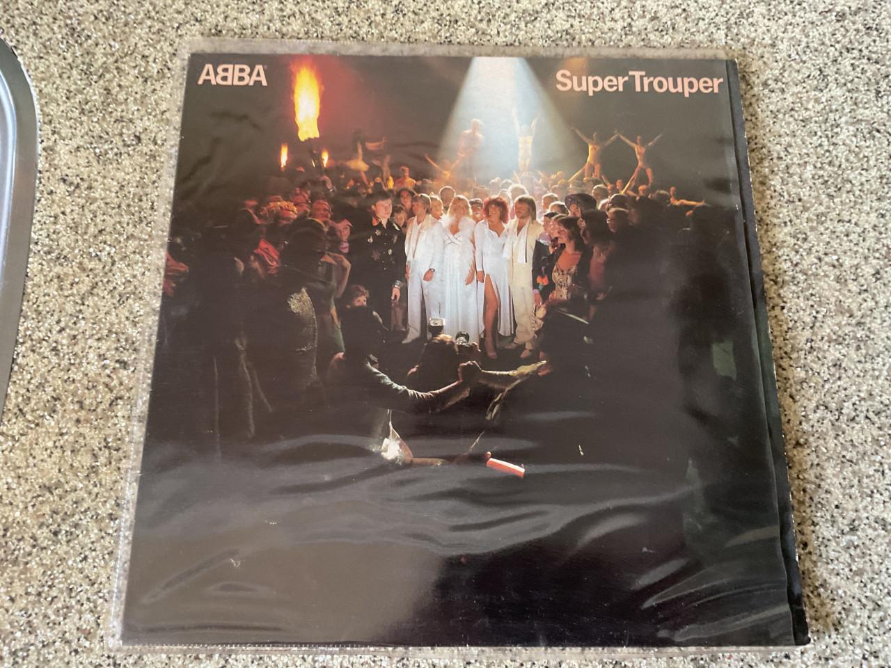 Verschillende LP’s van ABBA.      GERESERVEERD
