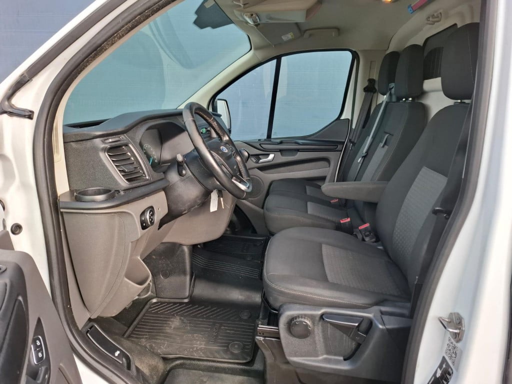 Ford Transit Custom 320 2.0 tdci l2h2 trend airco / cruise controle / verho