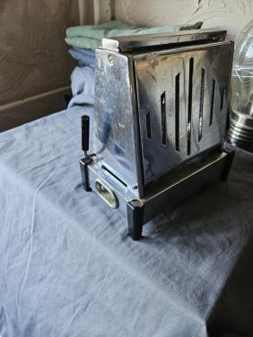 Mooie werkende vintage KMD Daalderop Broodrooster