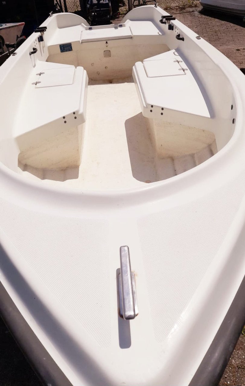 RYDS boot met Mercury buitenboordmotor + trailer – vaarklaar!