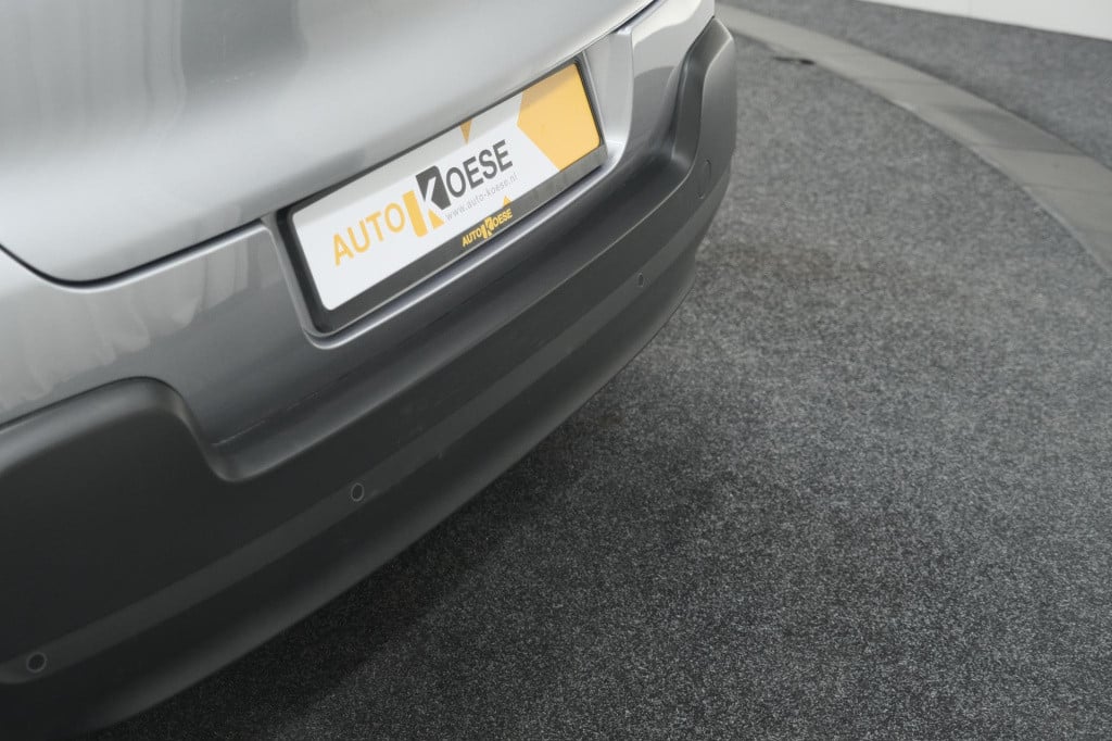 Citroen C3 puretech 110 eat6 max | camera | parkeersensoren | navigatie | a