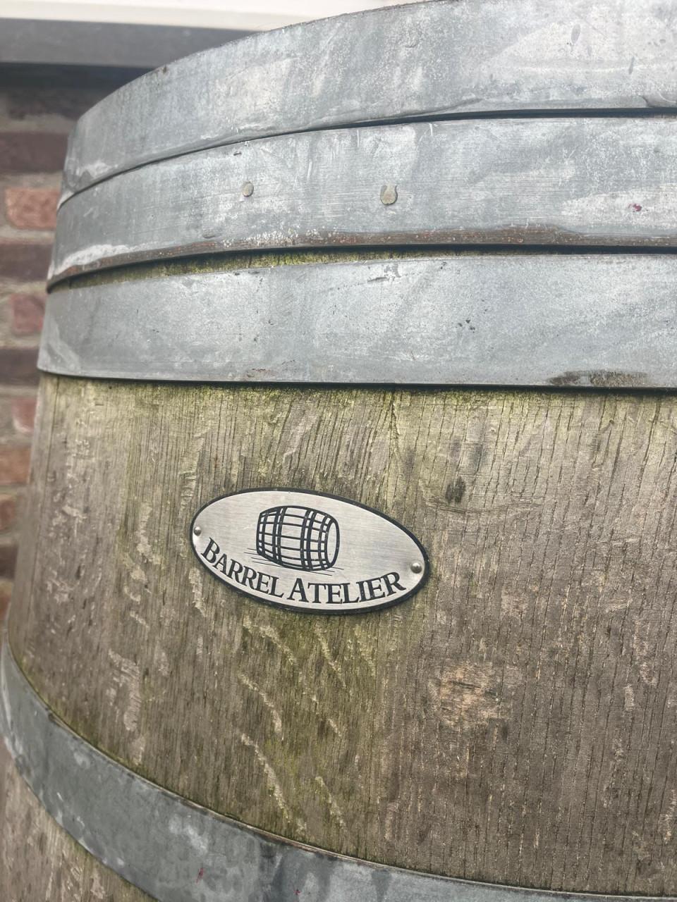 Luxe eiken regenton 228 liter - messingkraan - Bordeaux wijnvat