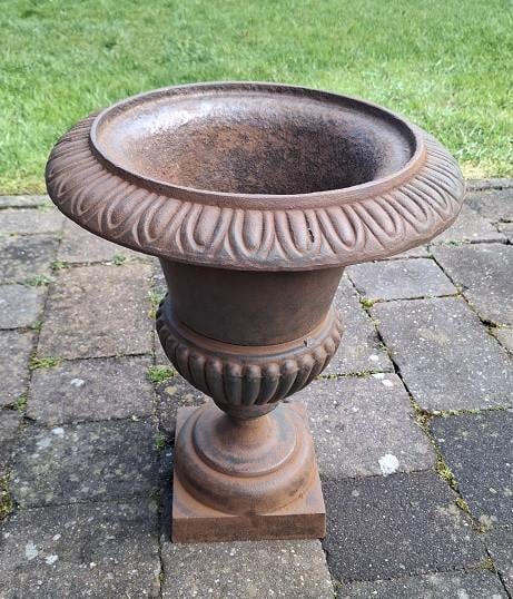 Gietijzeren Vaas GERESERVEERD