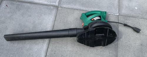 Black en decker bladblazer