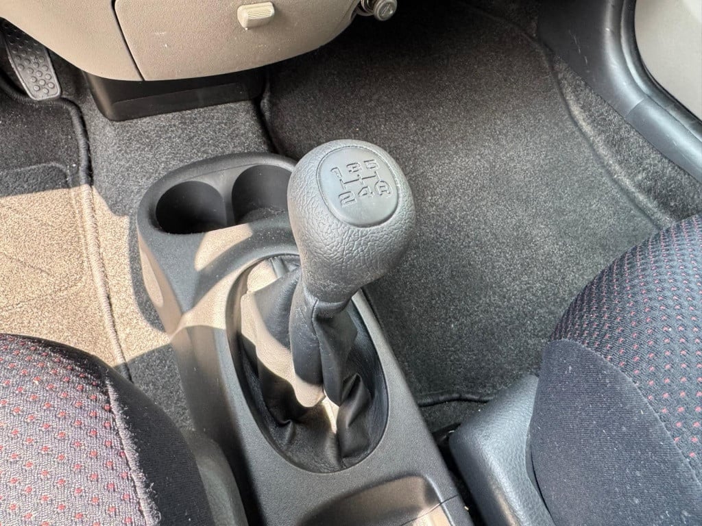 Daihatsu Sirion 2 1.0-12v trend