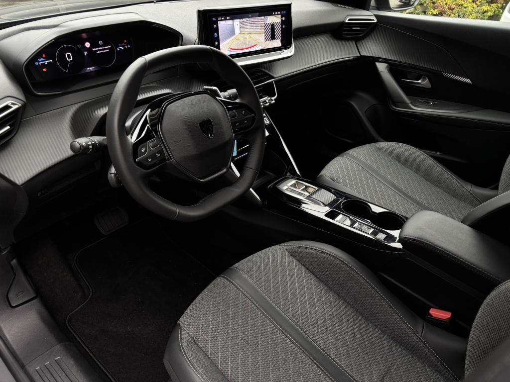 Peugeot 2008 automaat 1.2 puretech 130 allure