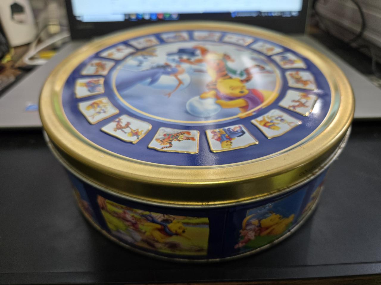 Verzamelblik van Disney's Winnie de Poeh uit de 'Collectors Series'. 12/24