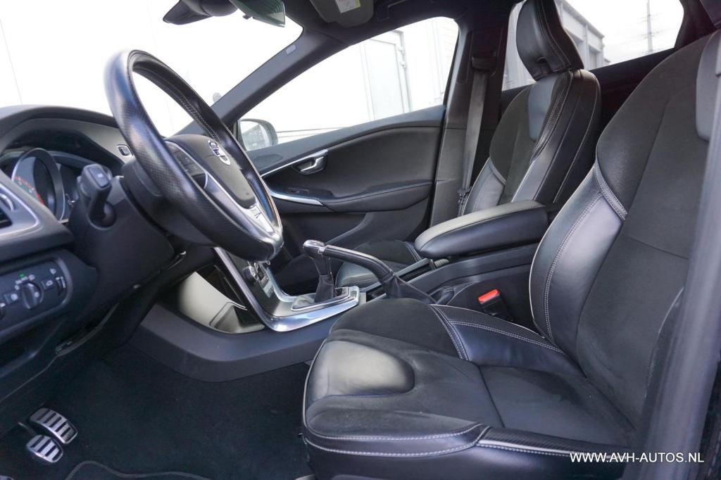 Volvo V40 2.0 t2 r-design