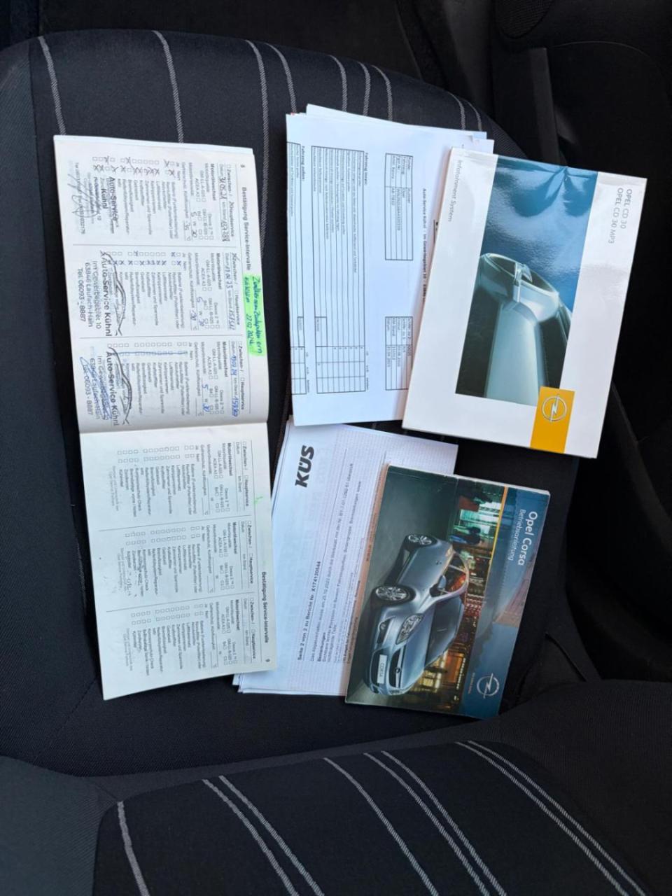 Opel Corsa 1.4-16v '111' edition