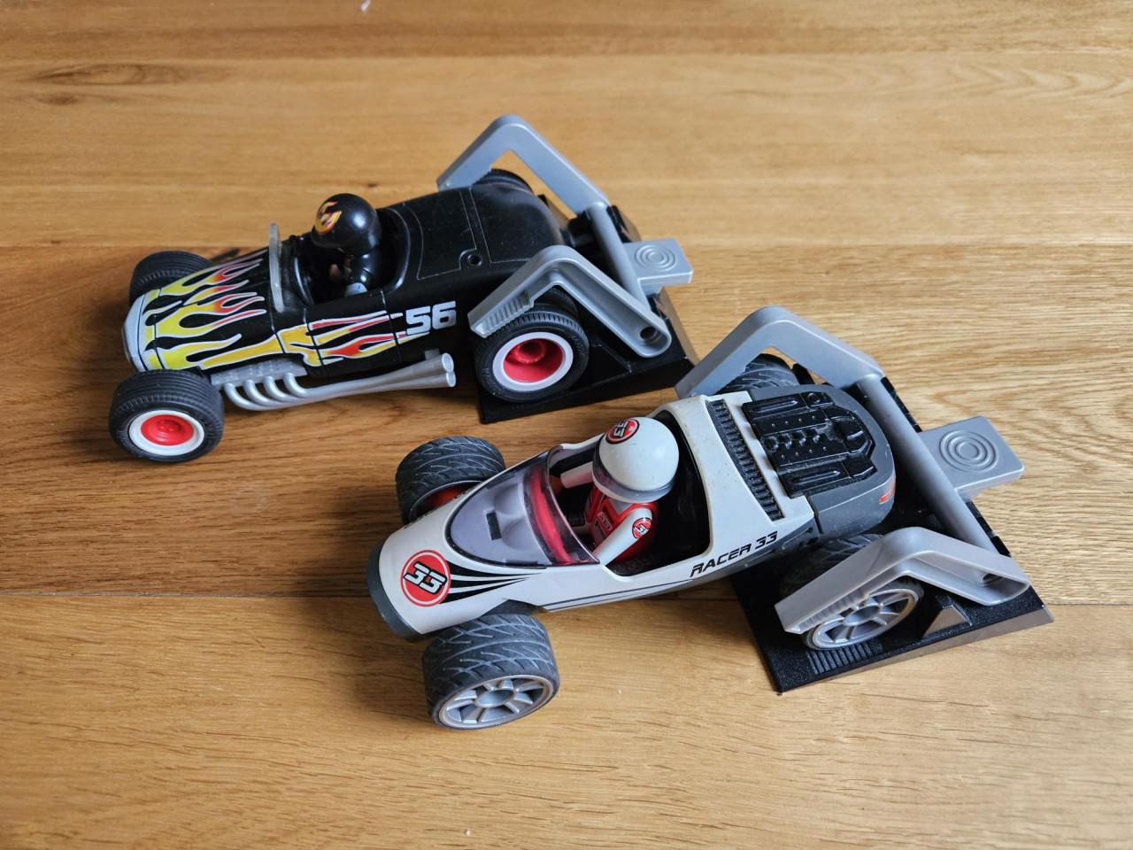 Twee Playmobil Raceauto's met pullback - 5172 en 5173