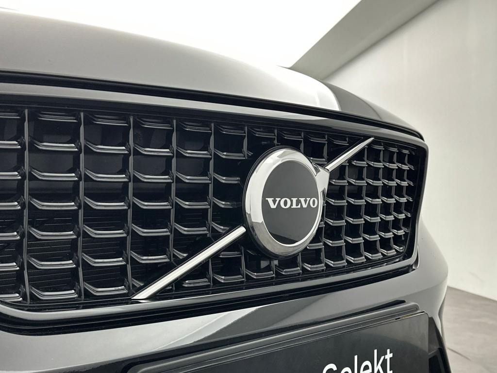 Volvo XC40 b4 194pk plus dark| achteruitrijcamera| trekhaak| adap.cruise