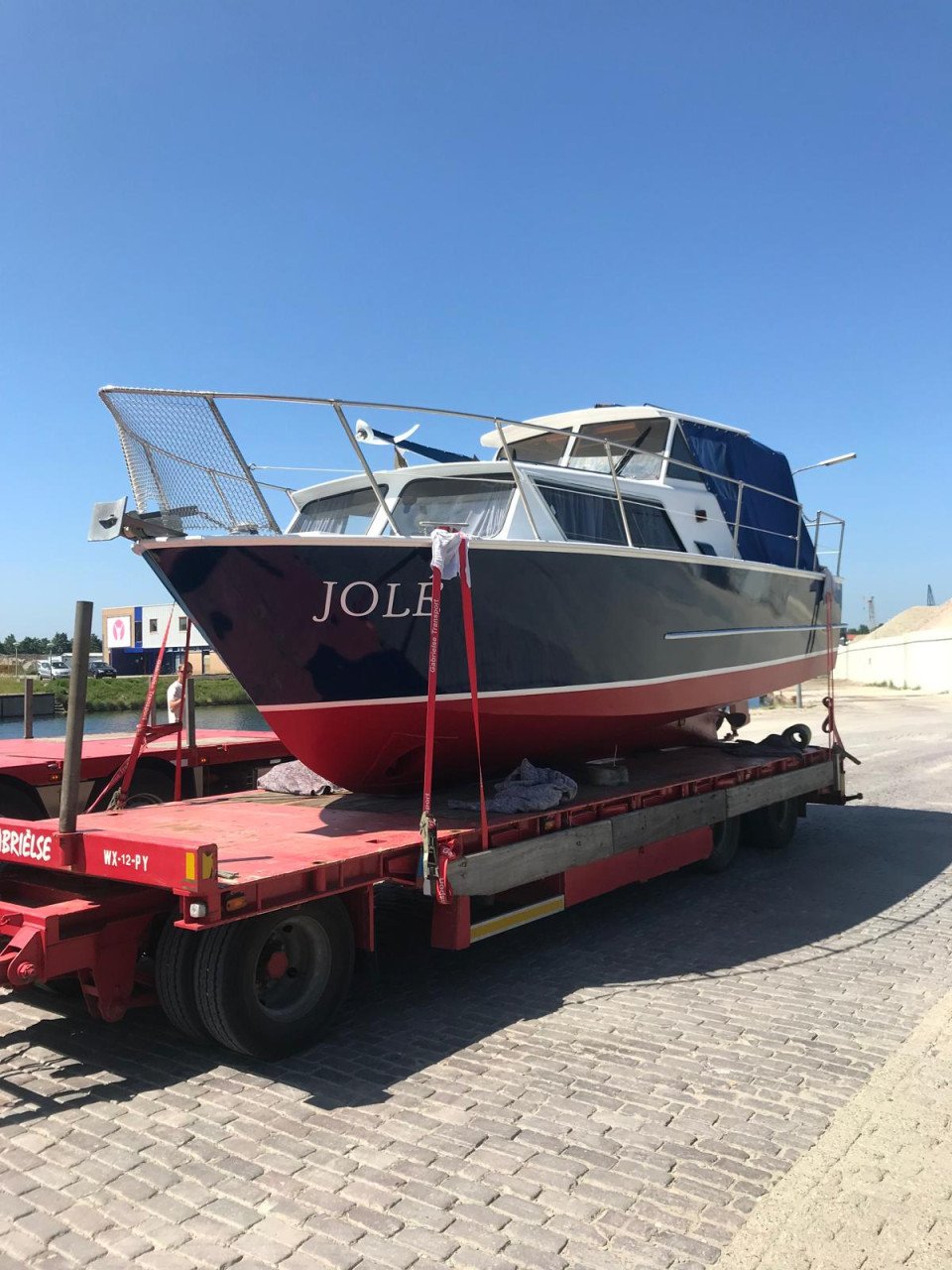 Stoere Eista motorboot – vaarklaar en compleet. Klaar voor avontuur!