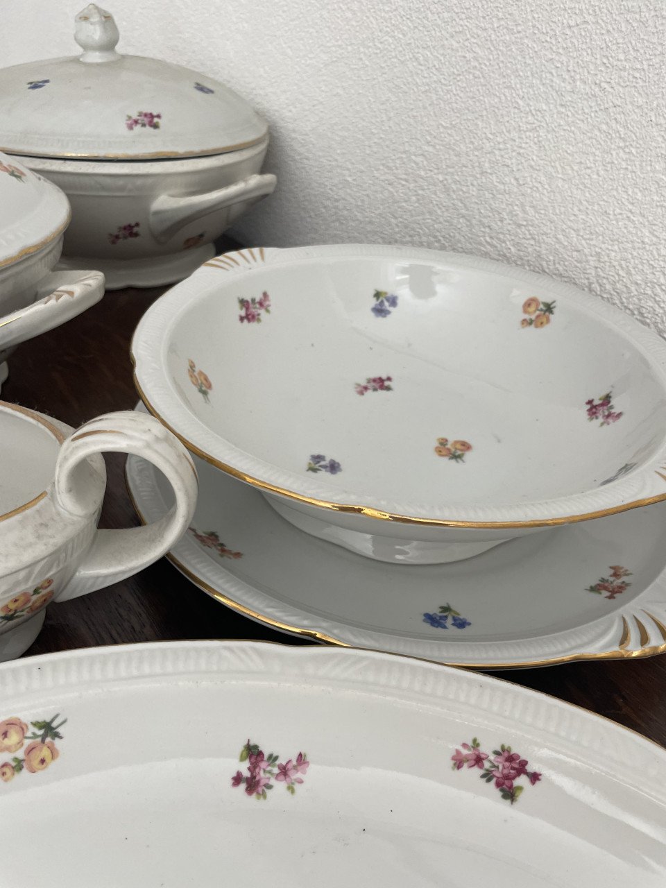 Set porseleinen schalen van Chodzie (Polen). S.v.p. ophalen