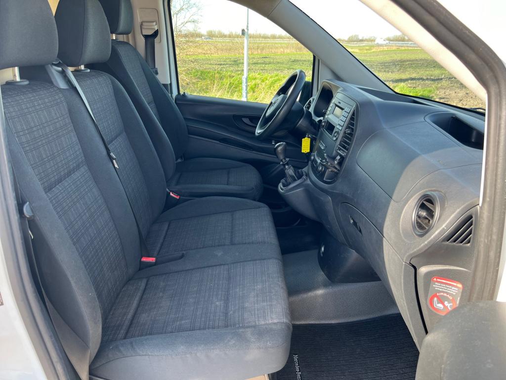 Mercedes-Benz Vito 111 cdi functional lang // kastinrichting